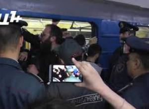 Ցուցարարները կաթվածահար են անում մետրոպոլիտենը