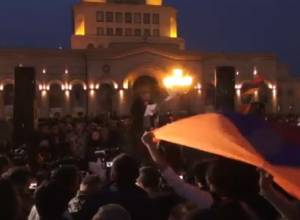 Live. Rally in Republic Square