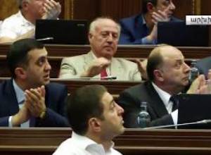 «Ես դավաճանության չեմ գնա ու սրբի թևեր չեմ դնի»