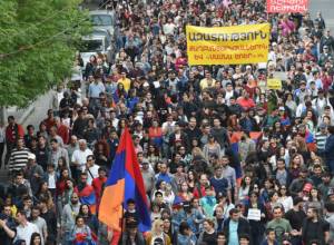 Ֆրանսիայի հրապարակի երթ դեպի Հանրապետության հրապարակ