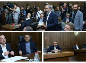 LIVE. Pashinyan's meeting with RPA faction