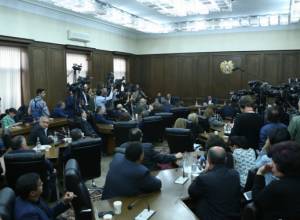 Live. 30.04 Փաշինյանի հանդիպումը «ՀՀԿ» խմբակցության հետ