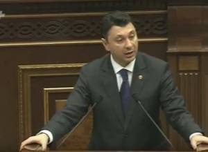 Ես չեմ տեսնում Ձեզ գերագույն գլխավոր հրամանատարի դերում. Շարմազանով