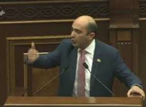 «Թավշյա հեղափոխությունը հասել է մի մակարդակի, որ պետք է ստանա սահմանադրական հանգուցալուծում»