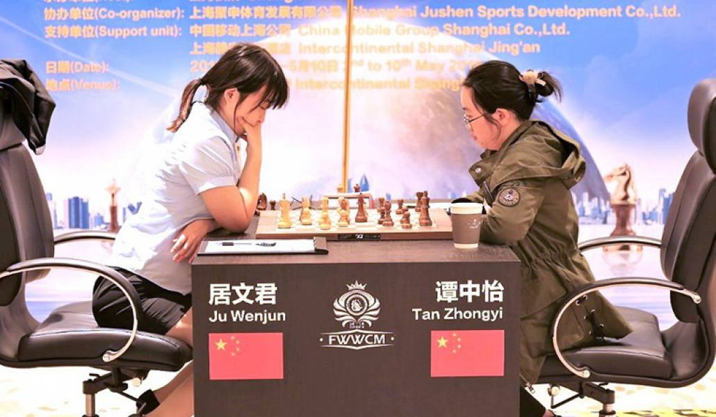 a1chess-woman-6.05.