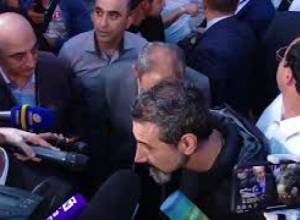 Սերժ Թանկյանը ժամանեց Հայաստան  SERJ TANKIAN ARRIVES IN YEREVAN