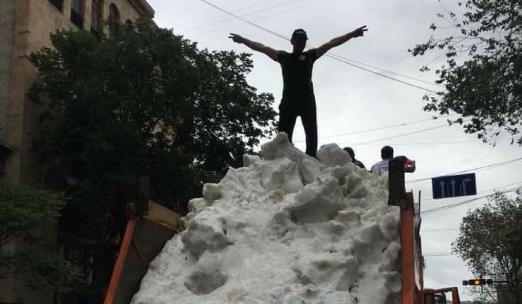 31960112_10156470802867193_970756217708216320_n