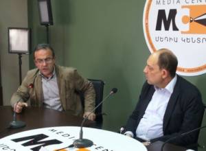 Политзаключенные должны быть освобождены правовыми механизмами: Артур Сакунц