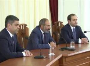 ԱԱԾ նորանշանակ պետին Փաշինյանը ներկայացրեց անձնակազմին