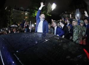 Մեր նպատակը մեծ հայրենադարձությունն է.վարչապետը հանդիպել է Սոչիի հայ համայնքի ներկայացուցիչներին