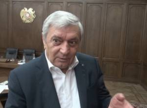 Ֆելիքս Ցոլակյանը հրաժարական տվեց