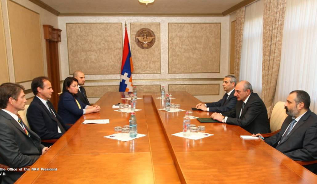 160518-HaloTrust.jgpg_