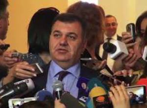 Կապի եւ տրանսպորտի նախարար