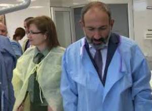 Վարչապետն այցելեց վիրավոր զինվորին