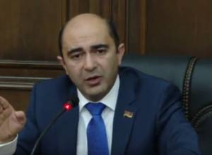 Մարուքյանը Արմեն Աշոտյանին խորհուրդ տվեց դիմել Արթուր Սաքունցի օգնությանը