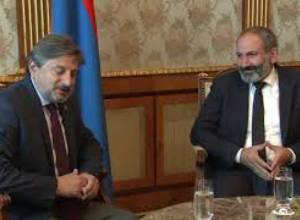 Վարչապետն ընդունել է Ռամկավար ազատական կուսակցության պատվիրակությանը