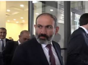 «Բոյկոտեք թալանչիներին եւ կոռուպցիոներներին». Նիկոլ Փաշինյան
