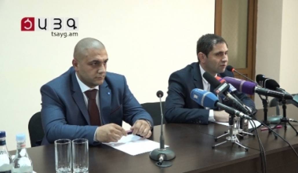 1528128829_hexine-marzpet