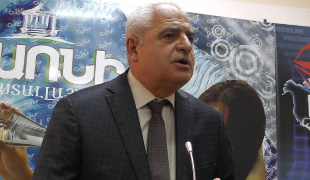 Azat-Arshakyan