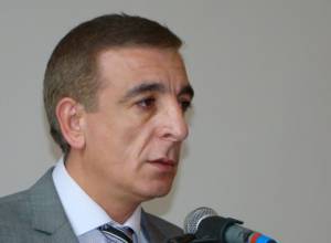 «Մարտի 1-ից հետո Մանվել Գրիգորյանը չէր բաժակ-բաժակի զարկում  Քոչարյանի հետ». Ղուկաս Ուլիխանյան