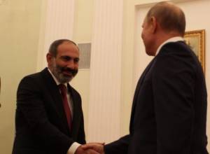 Փաշինյանը հանդիպեց Պուտինին