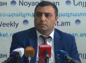 «Դեմ գնալով իմ սկզբունքներին՝ առաջինն եմ ասում՝ եկե՛ք հաշտվենք». էջմիածնի քաղաքապետ