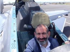 Նիկոլ Փաշինյանը լուսանկար է հրապարակել ՍՈւ-31CM կործանիչի խցիկից