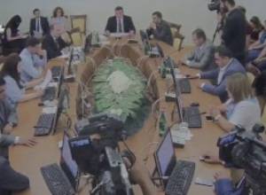 Sitting of Standing Commitee on State and Legal Affairs and Human Rights lasts for two minutes