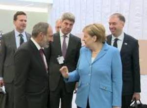 Փաշինյան-Մերկել հանդիպման կադրեր