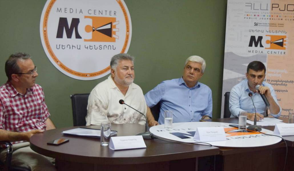 37630494_1310788602386014_1559245897802448896_o