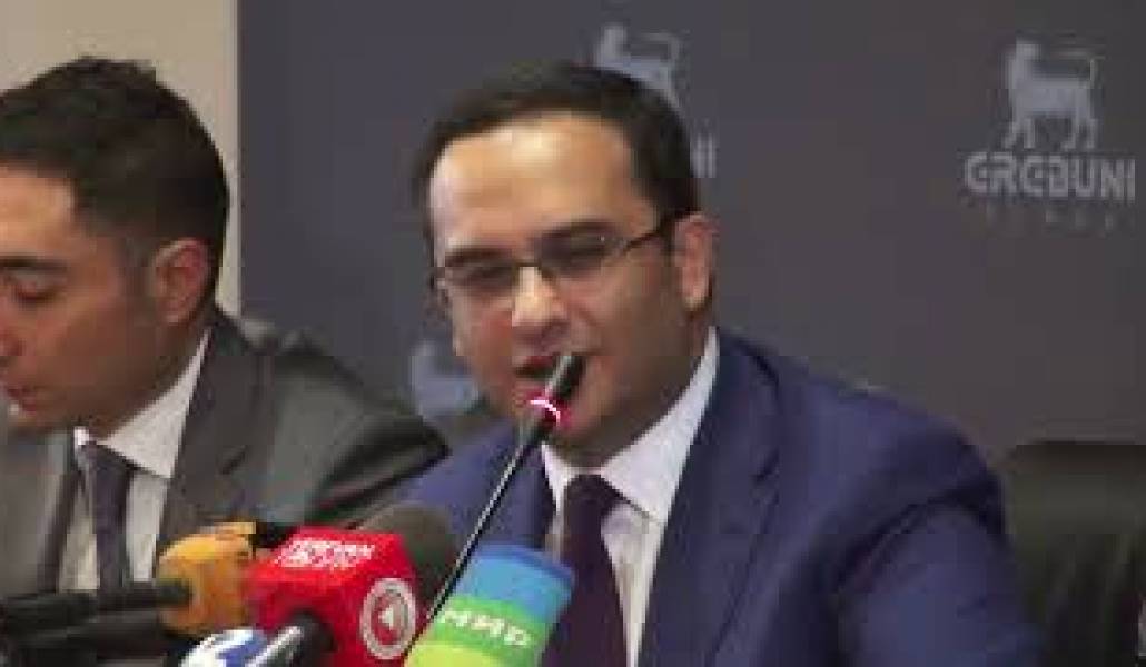 49VL4f9wezI