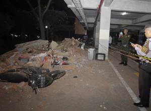 Powerful quake rocks Indonesian tourist island; 91 dead