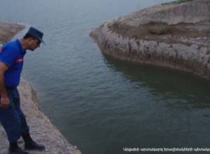 Two people drowning in Khachen Reservoir, one of them is contract serviceman