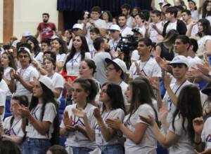 440 Diaspora Armenians step towards home