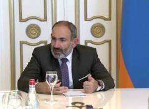 Եթե  կա զինկոմ, ով ձեռքը երկարացնում է և փող է վերցնում  բանակից ազատելու համար...