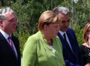 Անգելա Մերկելը Ծիծեռնակաբերդում