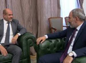 Նիկոլ Փաշինյանն ընդունել է բարերար Ալբերտ Պողոսյանին