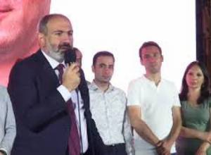 Փաշինյան.Ես հանձնարարում  եմ զինաթափել բոլորին՝ օլիգարխներին, թիկնազորներին