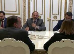 Վարչապետ Նիկոլ Փաշինյանը հանդիպել է ՀՀ-ում ԱՄՆ դեսպան Ռիչարդ Միլսի հետ