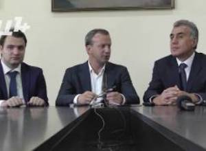 Արկադի Դվորկովիչ. «Մի քանի ժամում այստեղ այնպիսի բաներ տեսա, որ չեմ հանդիպել Ռուսաստանում»