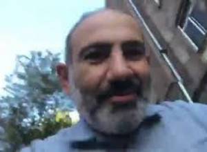 Փաշինյանը հեծանիվով է գնացել աշխատանքի՝ ուղիղ եթերում կոչ անելով առողջ ապրելակերպ վարել