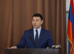 «Ստալինգրադի եւ Կուրսկի հերոսների ժառանգներն ազատագրեցին Շուշին ադրբեջանական օկուպացիայից» Շարմազանով