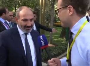 Pashinyan and Aliev in same elevator