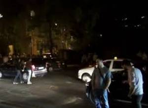 Նիկոլ Փաշինյանի կոչով մարդիկ հավաքվել են ԱԺ-ի մոտ