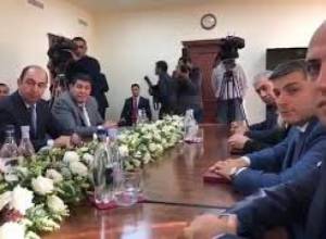 Վարչապետը ներկայացրեց ՏԿՏՏ նորանշանակ նախարարին