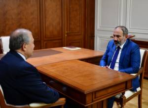 Президент встретился с Николом Пашиняном и Ара Баблояном