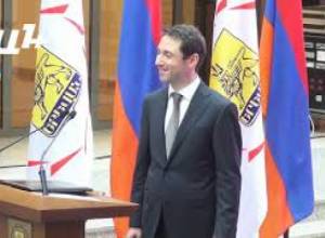 Հայկ  Մարությանը երդվում է