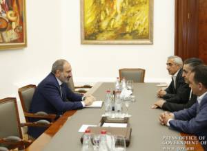 PM Pashinyan, ARF representatives discuss current political situation in Armenia