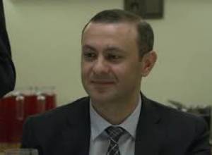 Արմեն Սարգսյանը Բելառուսում հանդիպել է հայ համայնքի ներկայացուցիչների հետ