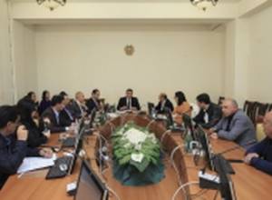 Состоялось закрытое заседание постоянной комиссии НС РА